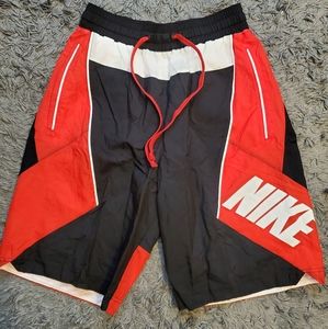 Nike basketball throwback shorts